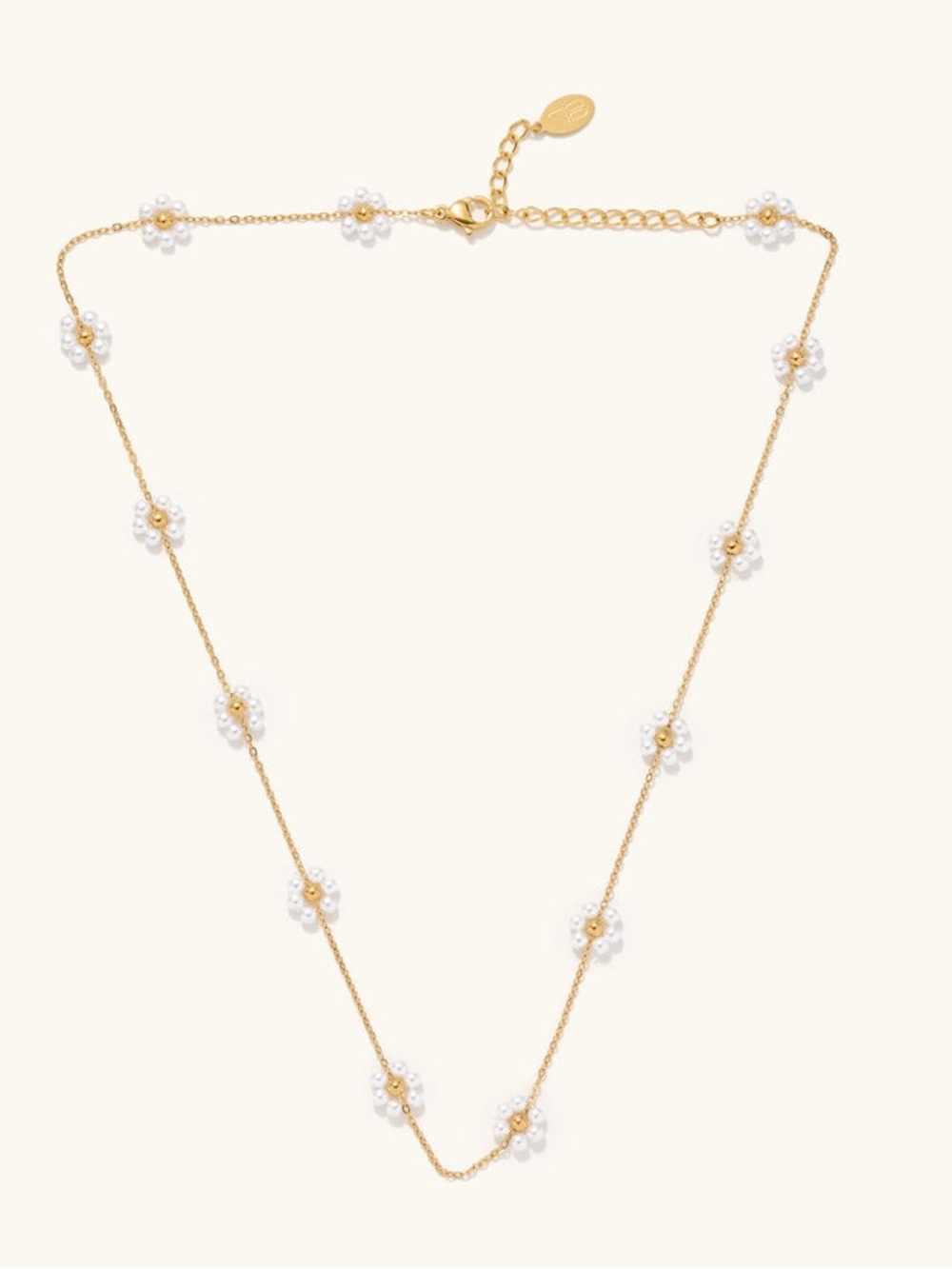Nikki Smith • Pearl Daisy Necklace Waterproof